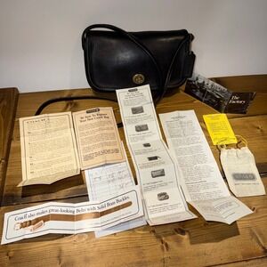 Vintage Coach Dinky NYC USA Black Leather Crossbody Bag + Original 1980s Inserts